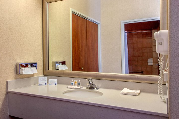 Room 25 of 54