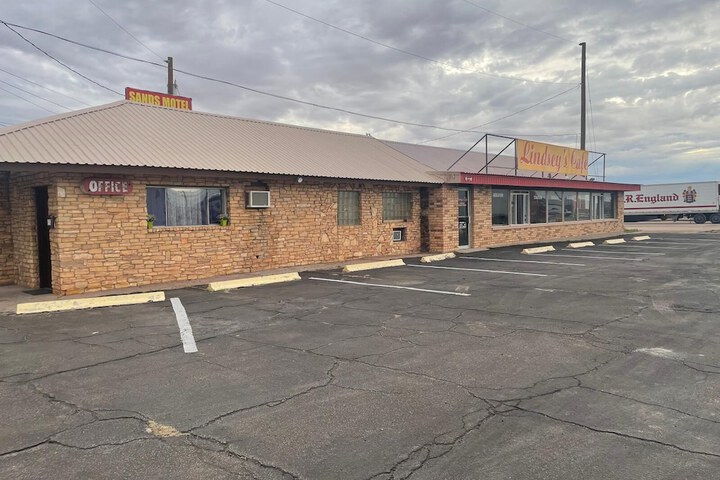 Sands Motel