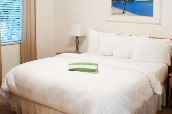 The Cabanas Guesthouse & Spa - Caters to Gay Men