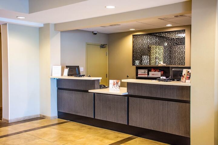 Hotel 8 of 60