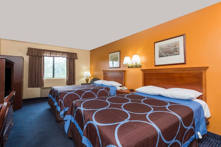 Room 15 of 24