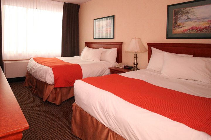 Room 13 of 25