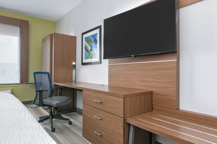 Holiday Inn Express Hotel & Suites Clute - Lake Jackson by IHG