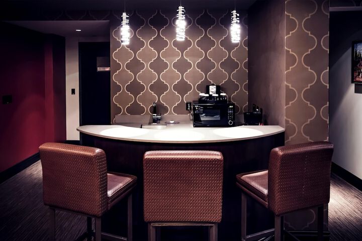 Room 23 of 44