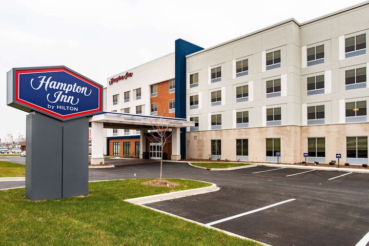 Hotel 5 of 75