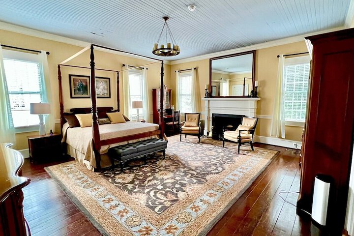 The Elizabethtown Inn