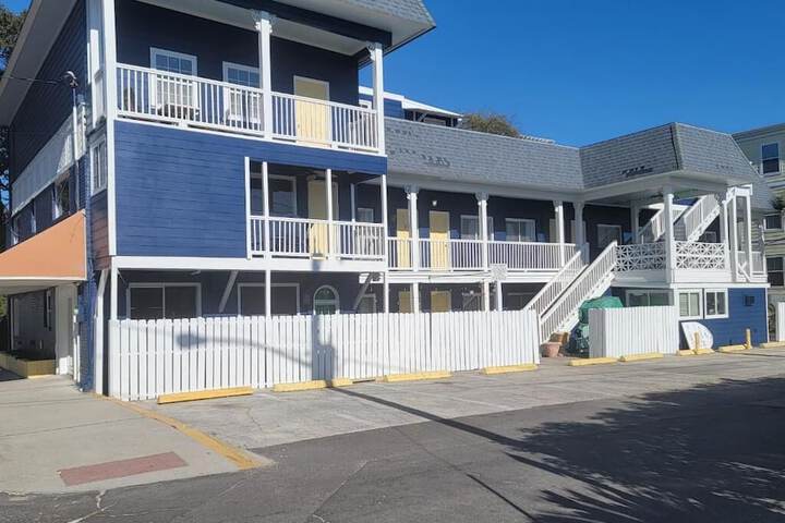 Atlantis Inn