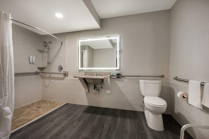 Quality Inn Gadsden – Attalla