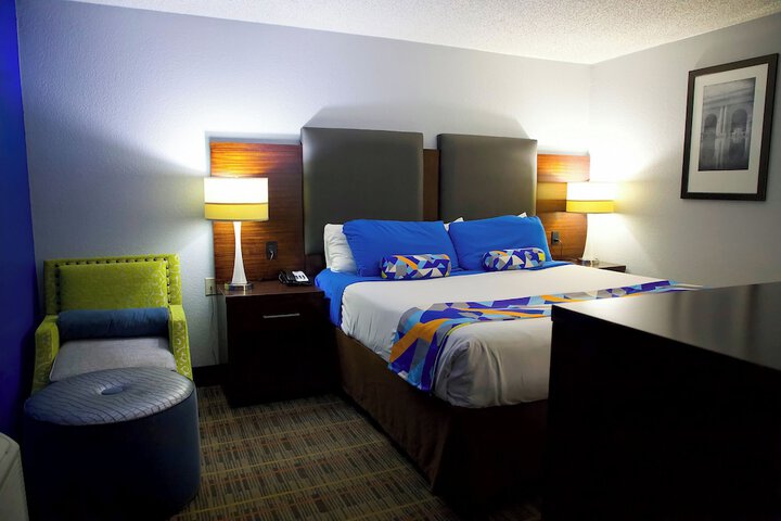 Express Inn Parsons