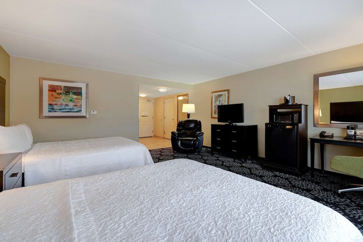 Room 25 of 44