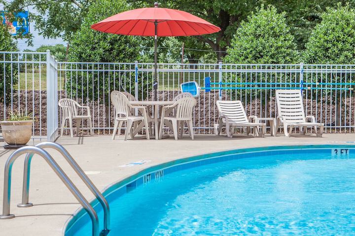 Pool 5 of 40