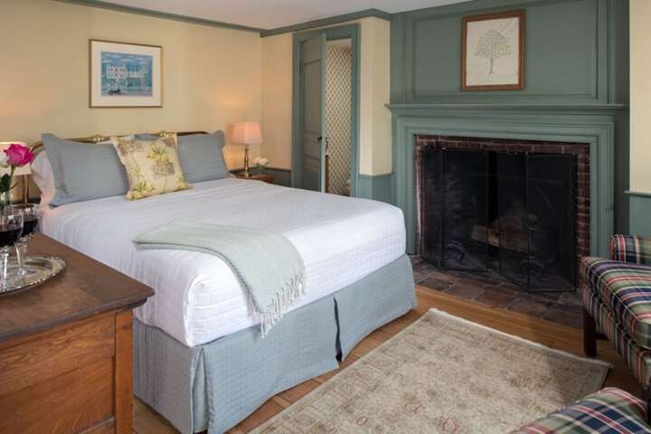 Waldo Emerson Inn