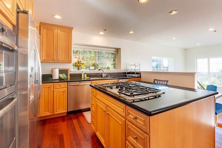 Marbella Lane Top Coastline Views Family Friendly