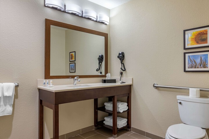 Room 12 of 22