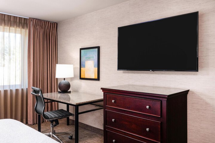 Eastgate Hotel BW Signature Collection