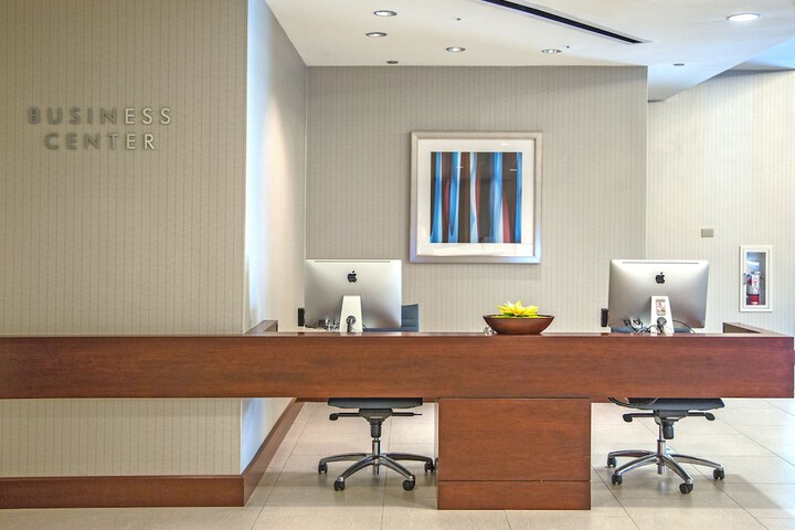 Hilton Fairfax