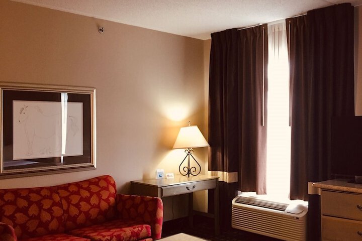 Room 16 of 48