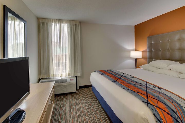 Room 16 of 31
