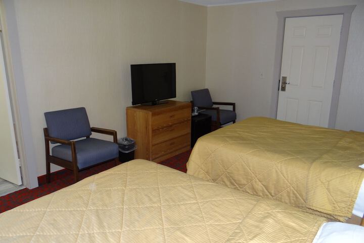 Room 80 of 116