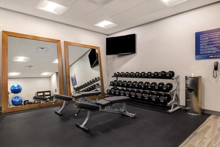 Hampton Inn & Suites Marina