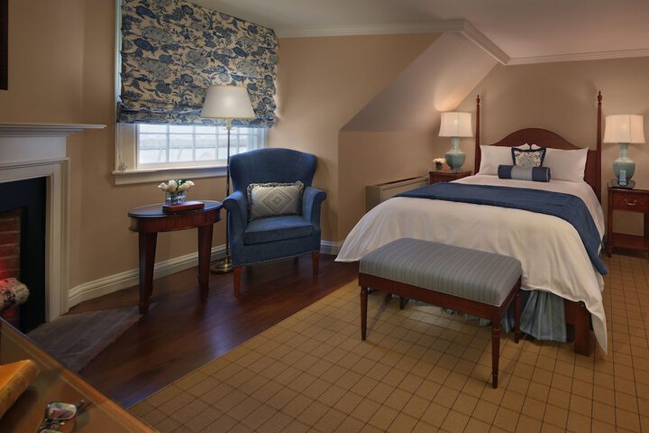 Room 25 of 51