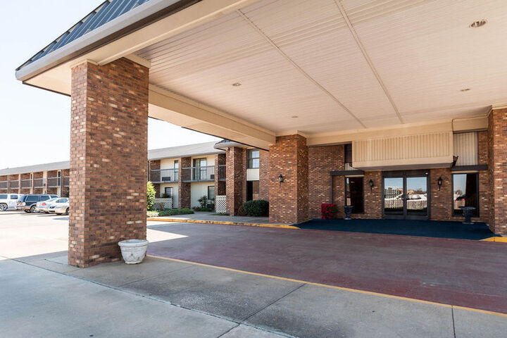 RODEWAY INN