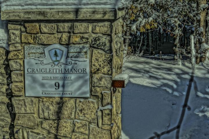 Craigleith Manor Bed & Breakfast