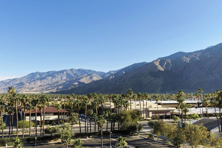 Renaissance Palm Springs Hotel