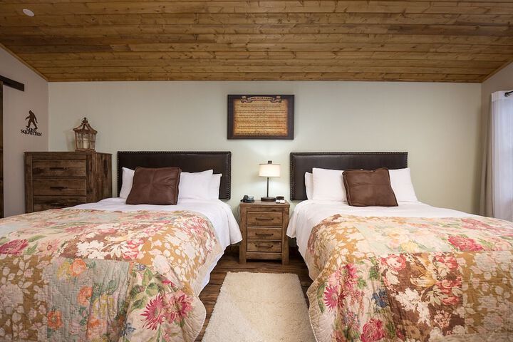 Woodland Inns