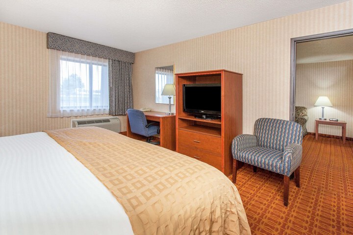 Baymont by Wyndham Detroit / Roseville