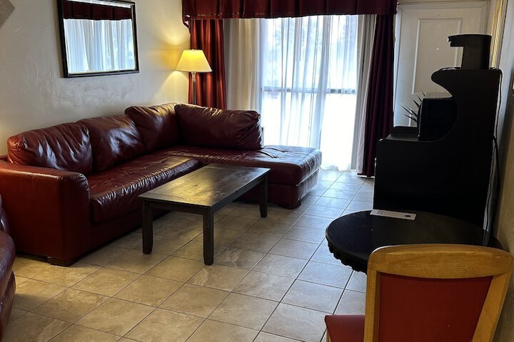 Room 16 of 29