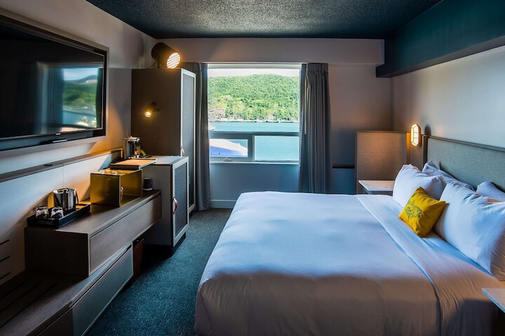 DoubleTree by Hilton St. Johns Harbourview