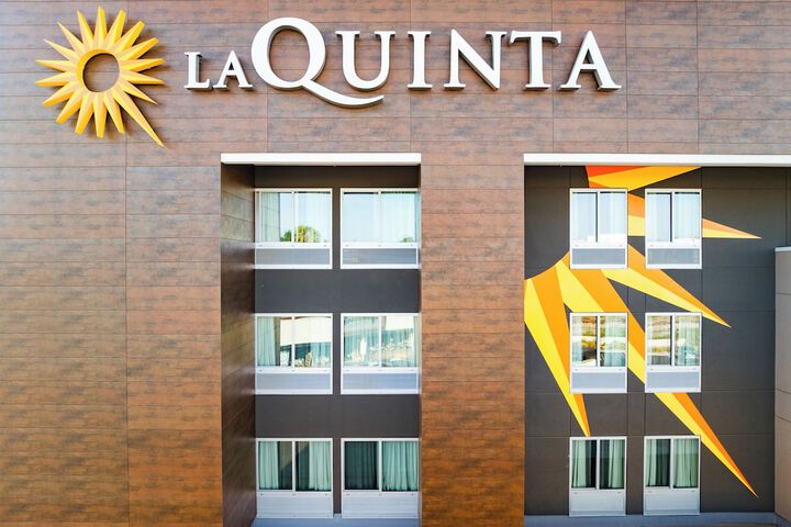 La Quinta Inn & Suites by Wyndham La Habra