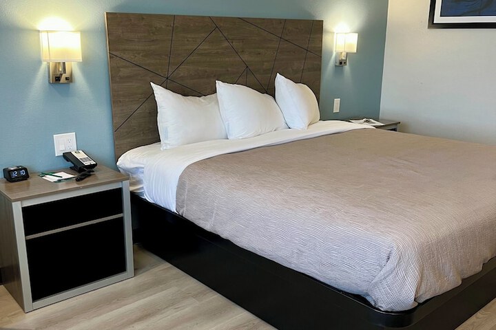 Quality Inn Tracy I-205