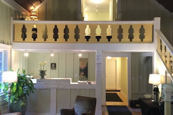 Highland Dell Lodge