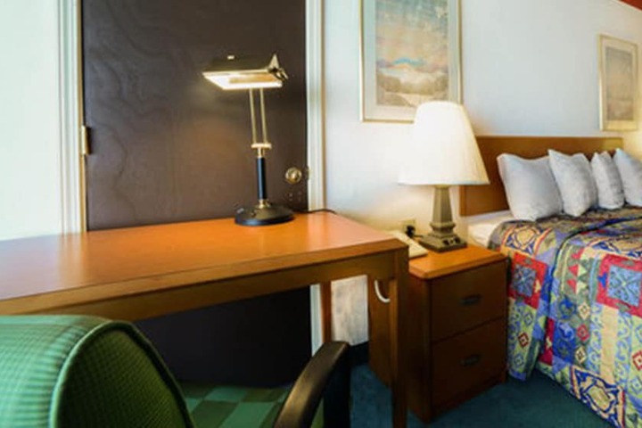 Room 19 of 24