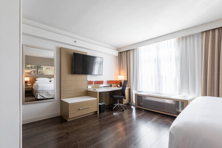 Room 20 of 29