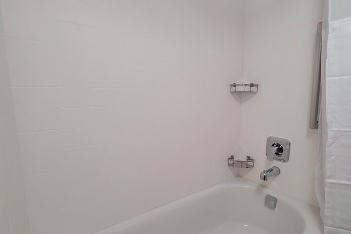 Room 25 of 53