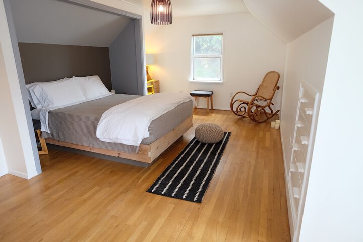 Room 7 of 19