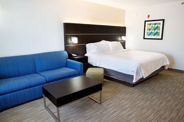 Room 12 of 47