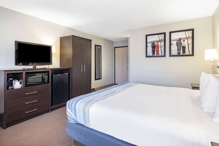 Room 18 of 54