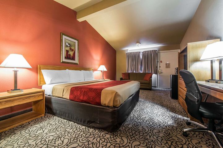 Room 9 of 23