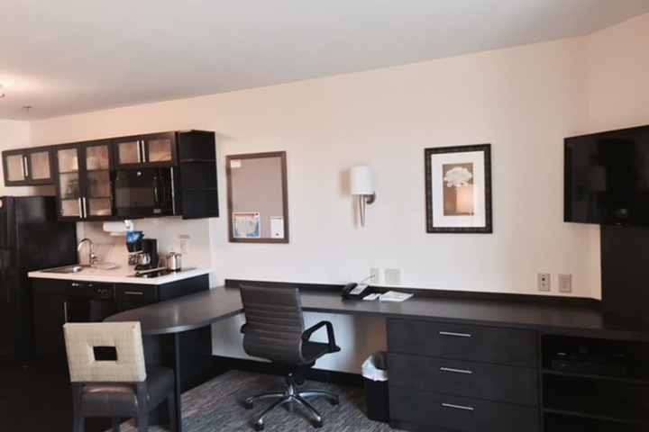 Candlewood Suites Youngstown W I-80 Niles Area by IHG