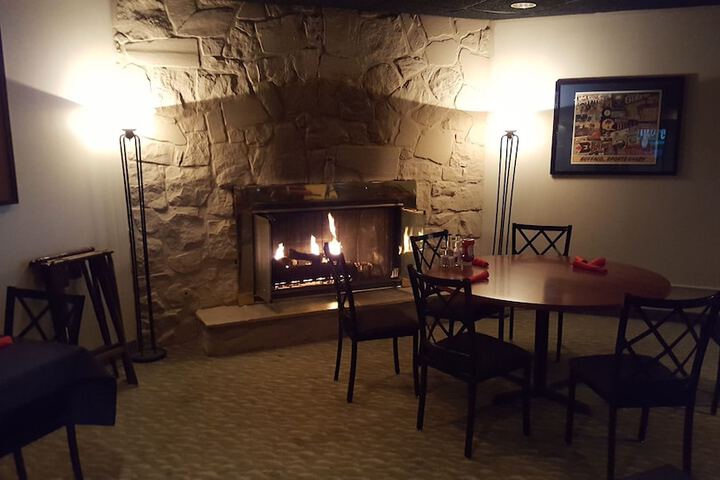 Lounge 29 of 42