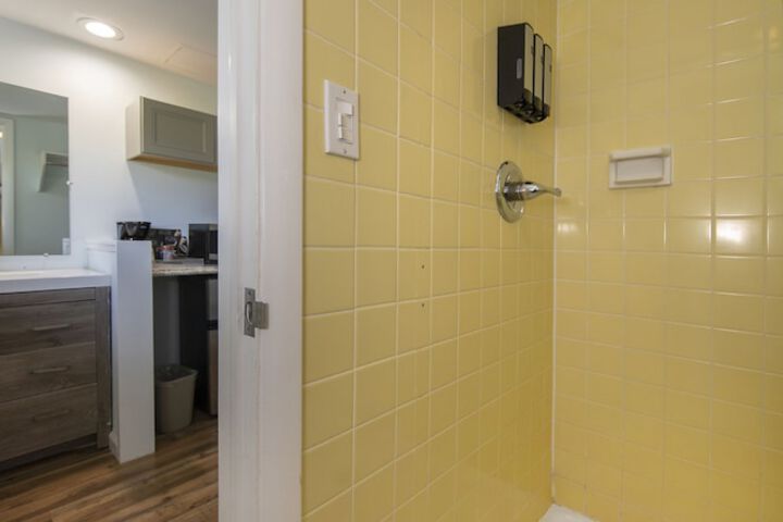 Room 35 of 125