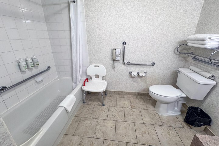 Ramada by Wyndham Sherwood Park