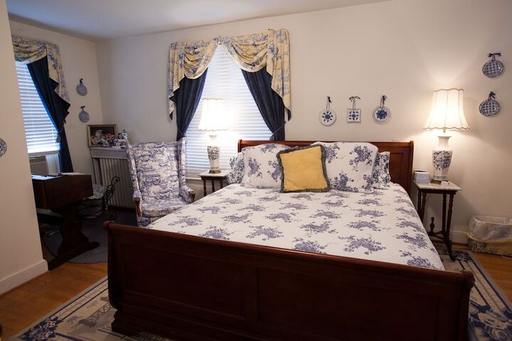Room 25 of 51
