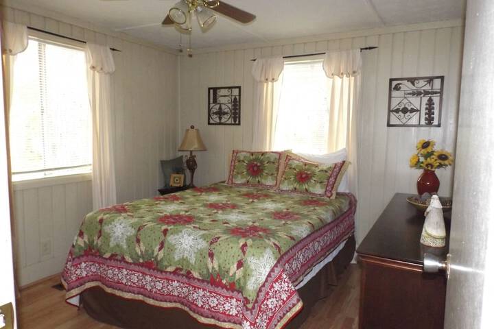 Room 104 of 399