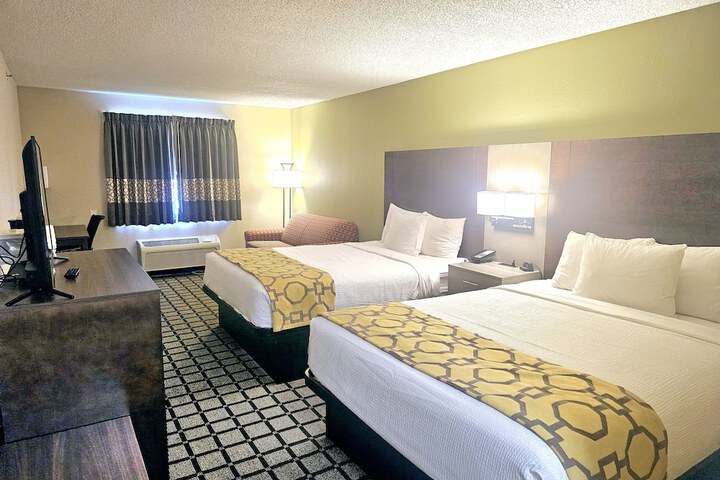 Room 9 of 36