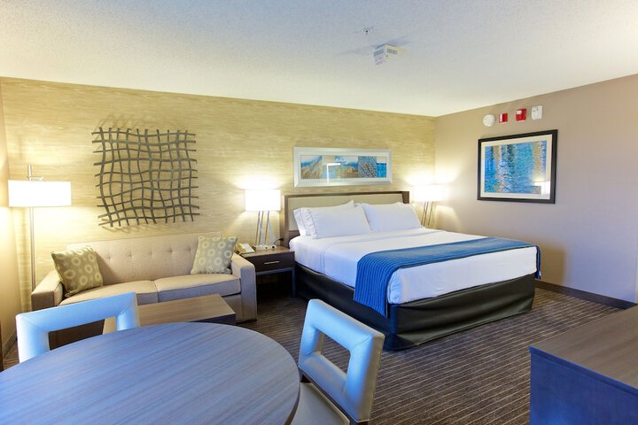 Room 40 of 73